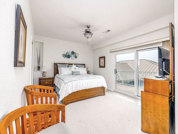 Pensacola Beach Vacation Home with Ocean Views & Tennis Court