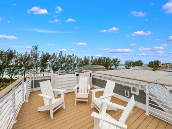 Bradenton Beach Luxury Vacation Home Seven Bedroom Walk to Beach