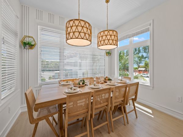 Bradenton Beach Luxury Vacation Home Seven Bedroom Walk to Beach
