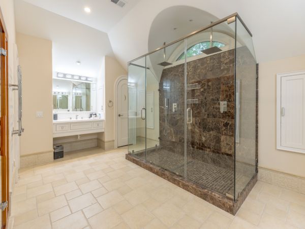 Stunning Pool Home with 7 Bedrooms in Hilton Head Island