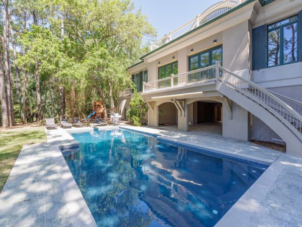 Stunning Pool Home with 7 Bedrooms in Hilton Head Island