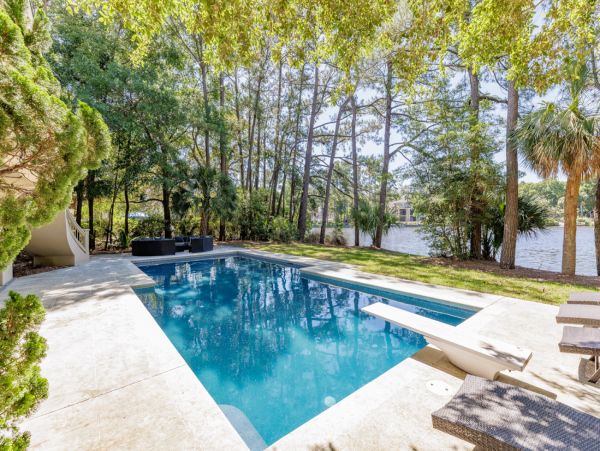 Stunning Pool Home with 7 Bedrooms in Hilton Head Island