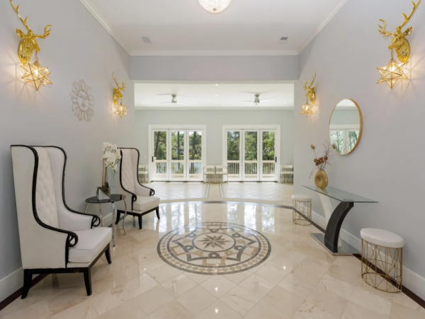 Stunning Pool Home with 7 Bedrooms in Hilton Head Island