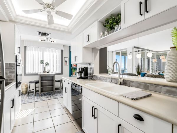 Gorgeous Condo with 2 Bedrooms & Amazing Views