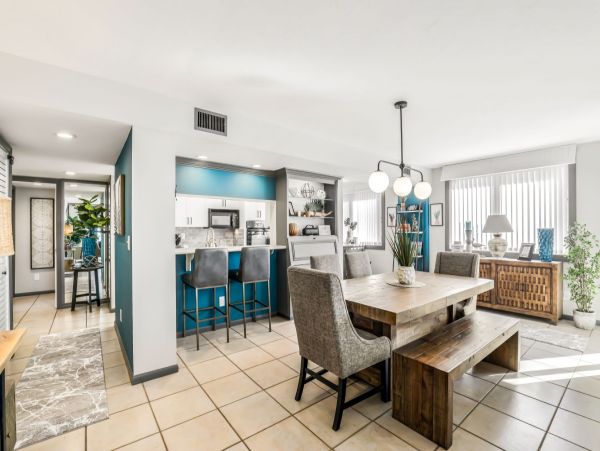Gorgeous Condo with 2 Bedrooms & Amazing Views