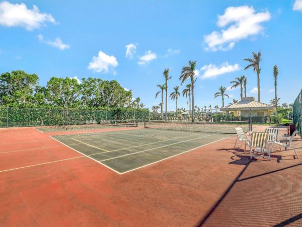 Gorgeous Condo with 2 Bedrooms & Amazing Views