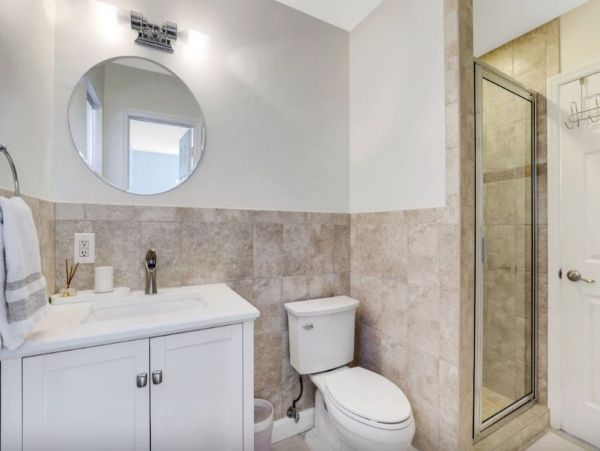 Olde Naples Three Bedroom Vacation Cottage