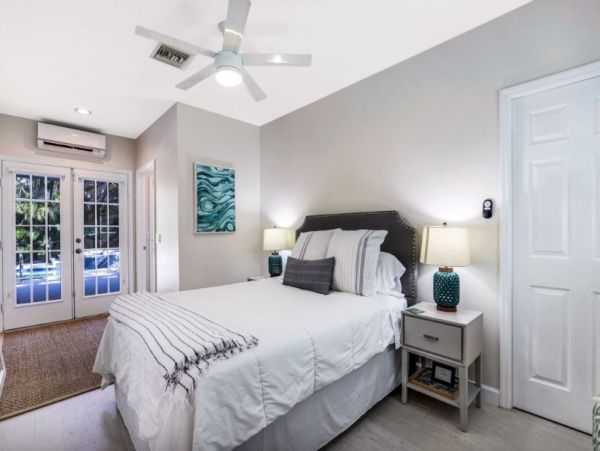 Olde Naples Three Bedroom Vacation Cottage