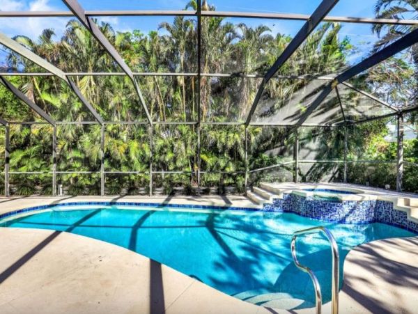 Olde Naples Three Bedroom Vacation Cottage