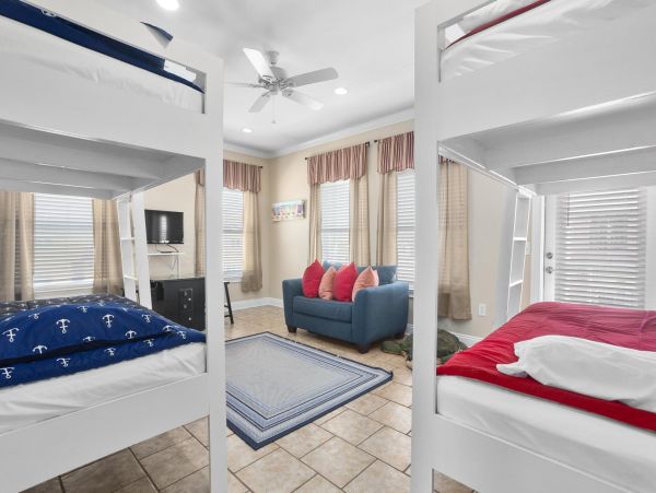 Pensacola Beach Vacation Home Four Bedroom Walk to Beach