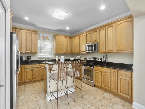 Pensacola Beach Vacation Home Four Bedroom Walk to Beach