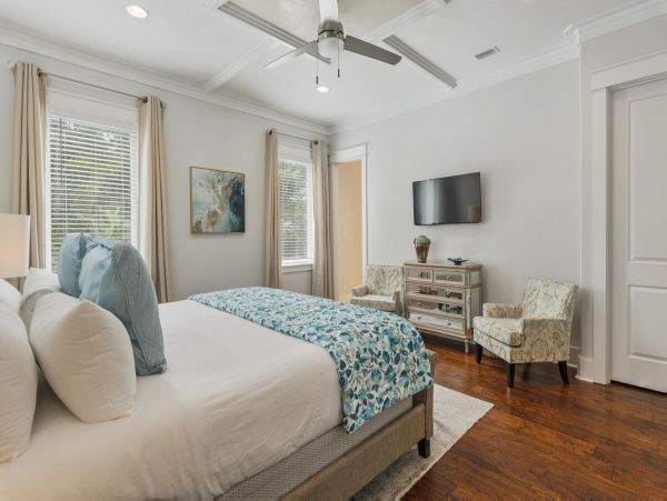 Santa Rosa Beach Vacation Home 5 Bedroom Walk to Beach
