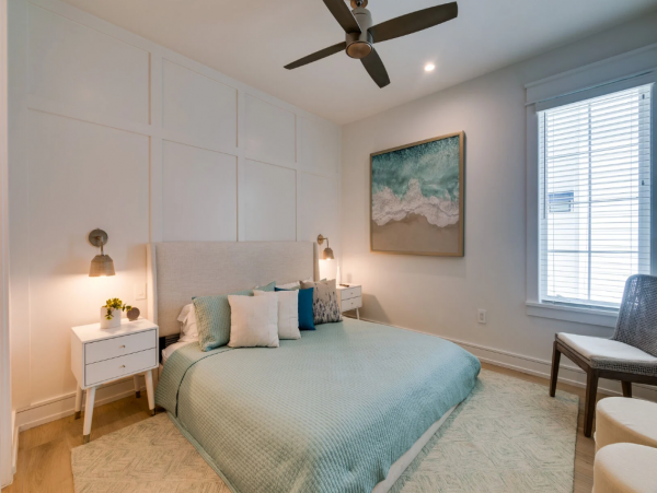 Luxury Waterfront Vacation Home with Pool in Anna Maria Sleeps 8