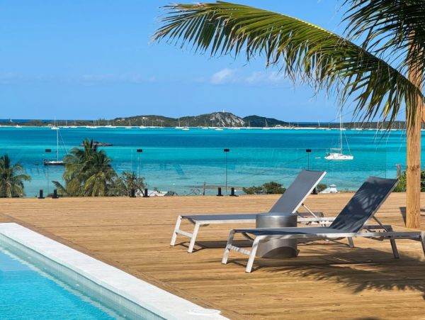 Exuma Luxury Vacation Rental - Caribbean Estate with Pool & Ocean Views