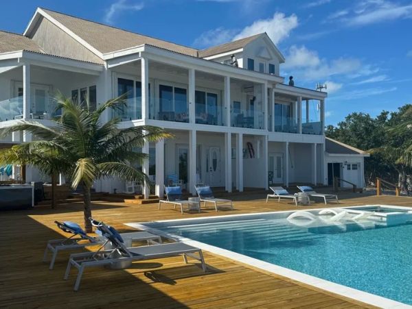 Exuma Luxury Vacation Rental - Caribbean Estate with Pool & Ocean Views