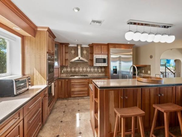 Exuma Luxury Vacation Rental - Caribbean Estate with Pool & Ocean Views