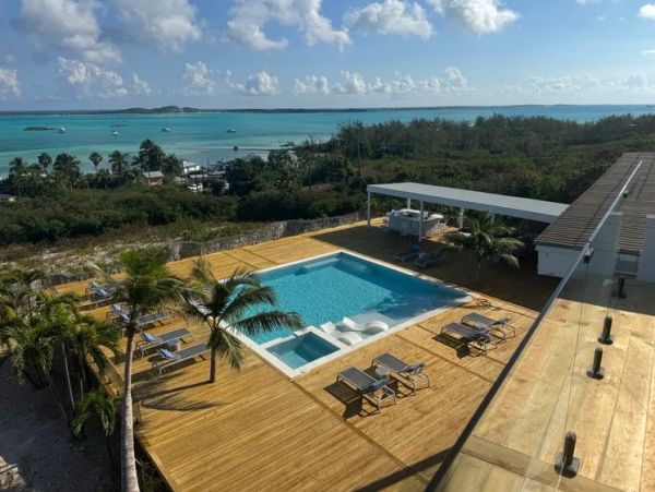 Exuma Luxury Vacation Rental - Caribbean Estate with Pool & Ocean Views