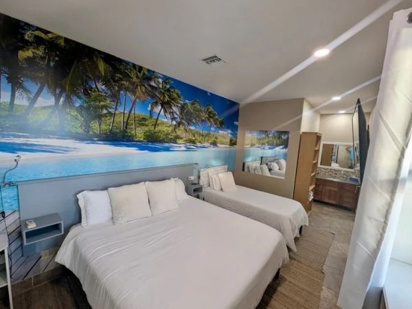 Exuma Luxury Vacation Rental - Caribbean Estate with Pool & Ocean Views