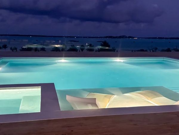 Exuma Luxury Vacation Rental - Caribbean Estate with Pool & Ocean Views