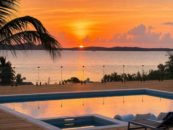 Exuma Luxury Vacation Rental - Caribbean Estate with Pool & Ocean Views
