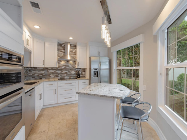 Luxurious 3-Bedroom Condo Near Mercato & Vanderbilt Beach