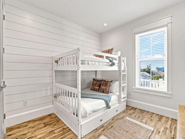 Bradenton Beach Vacation Rental Luxury 7-Bedroom Anna Maria Island Home with Pool & Rooftop Deck