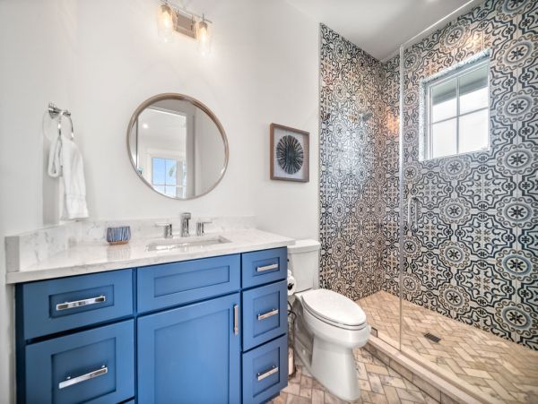 Bradenton Beach Vacation Rental Luxury 7-Bedroom Anna Maria Island Home with Pool & Rooftop Deck