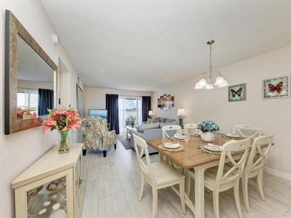 Bradenton Beach Vacation Condo Bay Views Two Bedroom