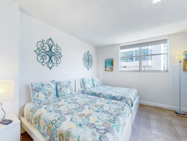 Oceanview Vacation Condo in Hollywood Sleeps Seven Guests