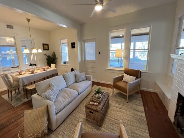 Lovely Vacation Cottage in Anna Maria Steps from Beach
