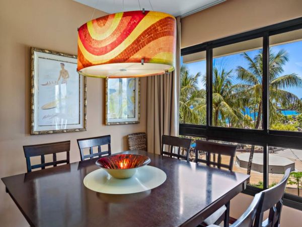 Stunning 2 Bedroom Vacation Rental in Kaanapali with Ocean Views