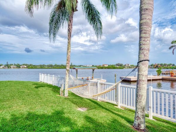 Lovely Siesta Key Condo with Great Amenities