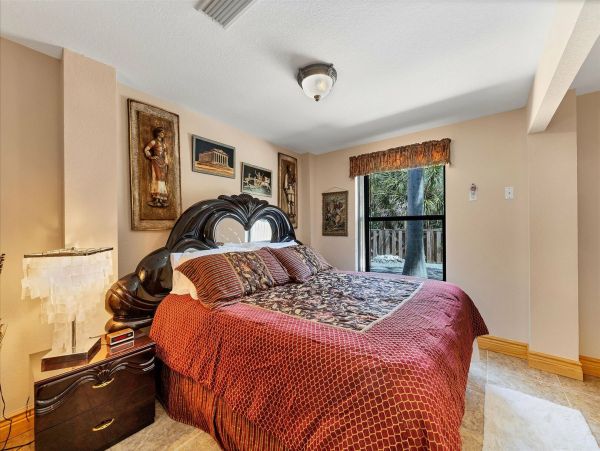 Boca Grande Vacation Home Five Bedroom Walk to Beach