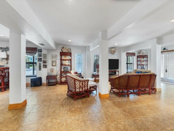 Boca Grande Vacation Home Five Bedroom Walk to Beach