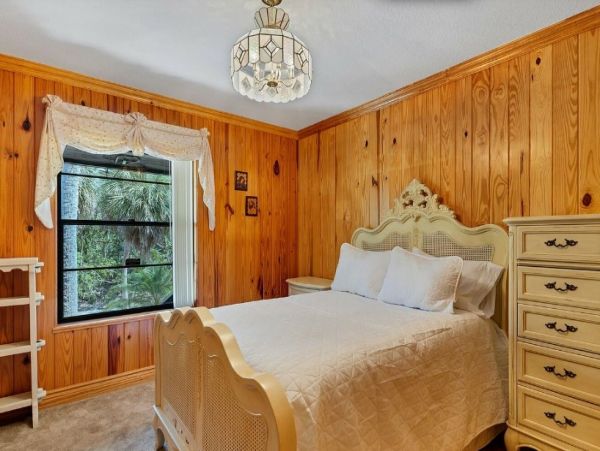 Boca Grande Vacation Home Five Bedroom Walk to Beach