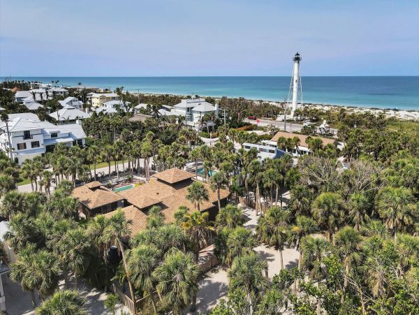 Boca Grande Vacation Home Five Bedroom Walk to Beach