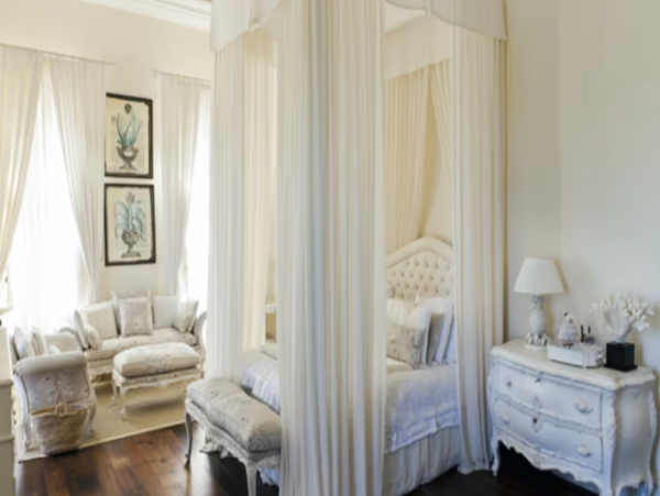 Luxury Villa with 9 Bedrooms and Amazing Views