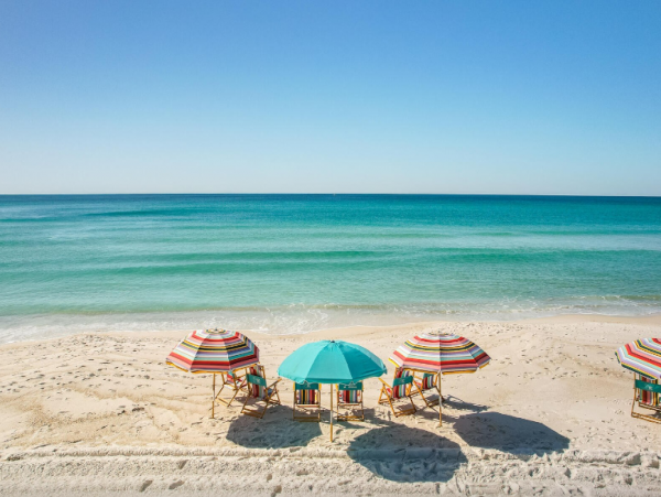 Beachfront Duplex with 5 Bedrooms and Amazing Views