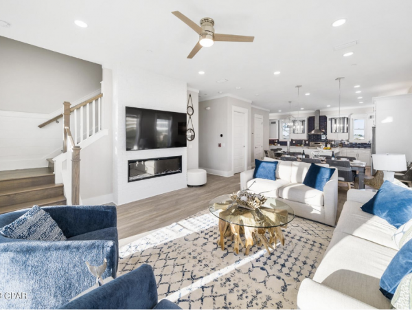 Beachfront Duplex with 5 Bedrooms and Amazing Views