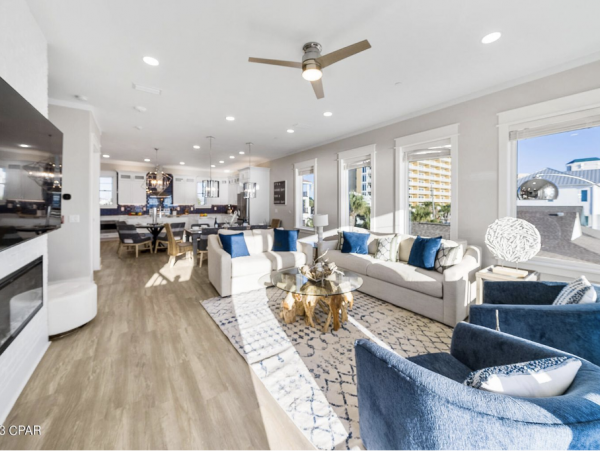 Beachfront Duplex with 5 Bedrooms and Amazing Views