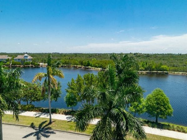 Bradenton Vacation Condo Three Bedroom Lagoon Views
