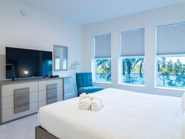 Bradenton Vacation Condo Three Bedroom Lagoon Views