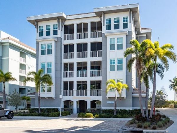 Bradenton Vacation Condo Three Bedroom Lagoon Views