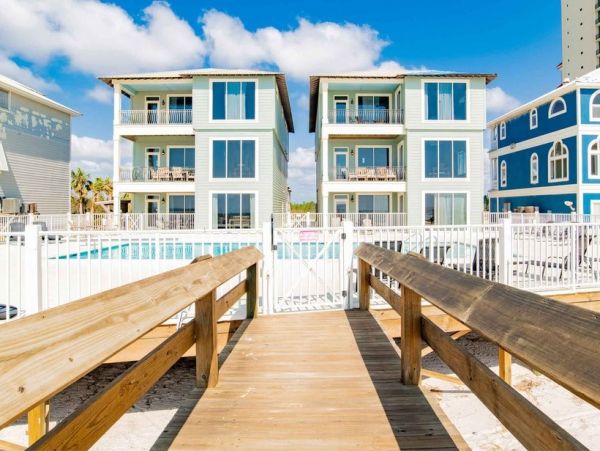 Fantastic Beachfront Home in Orange Beach Sleeps 28 Guests!