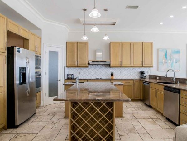 Fantastic Beachfront Home in Orange Beach Sleeps 28 Guests!