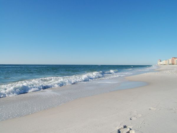 Fantastic Beachfront Home in Orange Beach Sleeps 28 Guests!