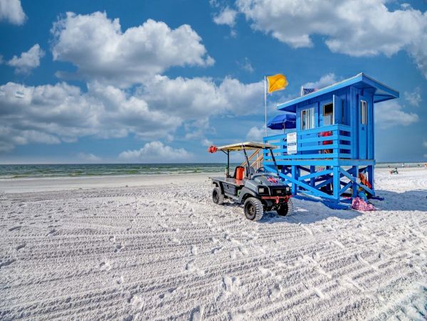 Siesta Key 2 Bedroom Vacation Condo Close to Beach