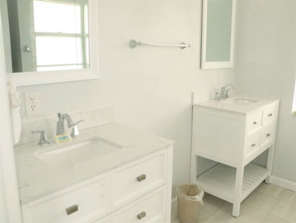 Siesta Key Vacation Condo Three Bedroom Walk to Beach