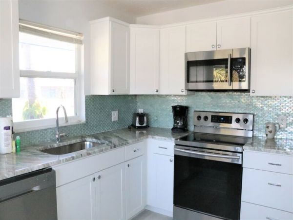 Siesta Key Vacation Condo Three Bedroom Walk to Beach