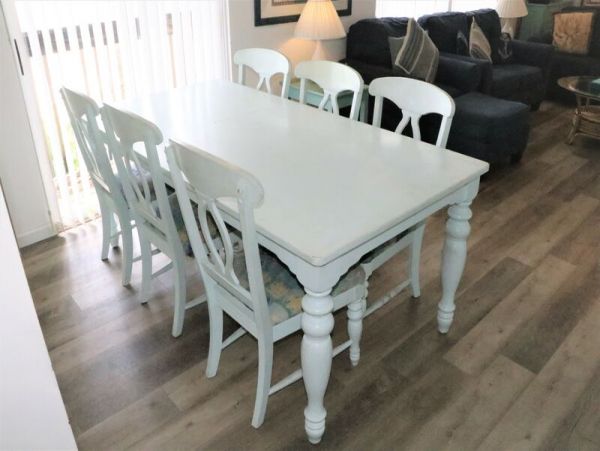 Siesta Key Vacation Condo Three Bedroom Walk to Beach